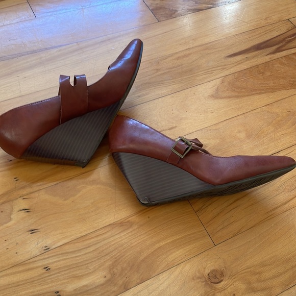 Kenneth Cole reaction wedge shoes - Picture 4 of 8